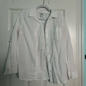White button down Old Navy shirt